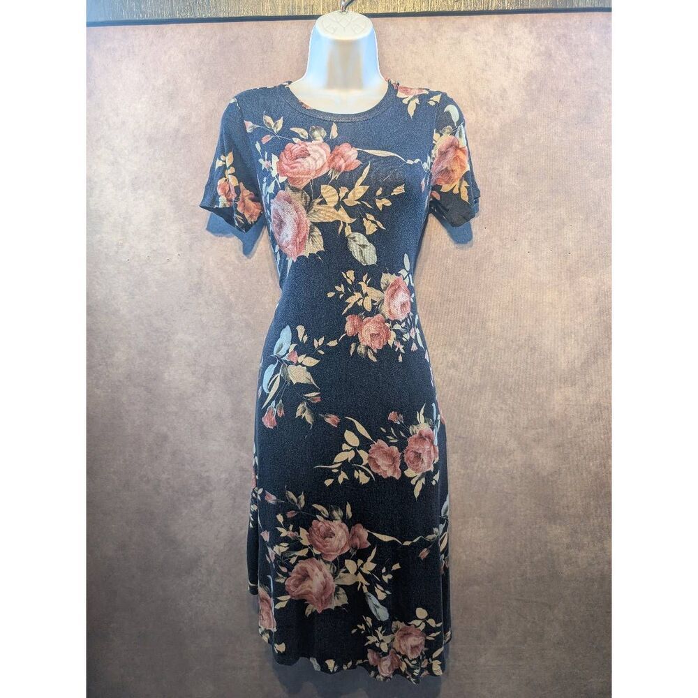 Sweet Claire stretchy lined floral dress medium